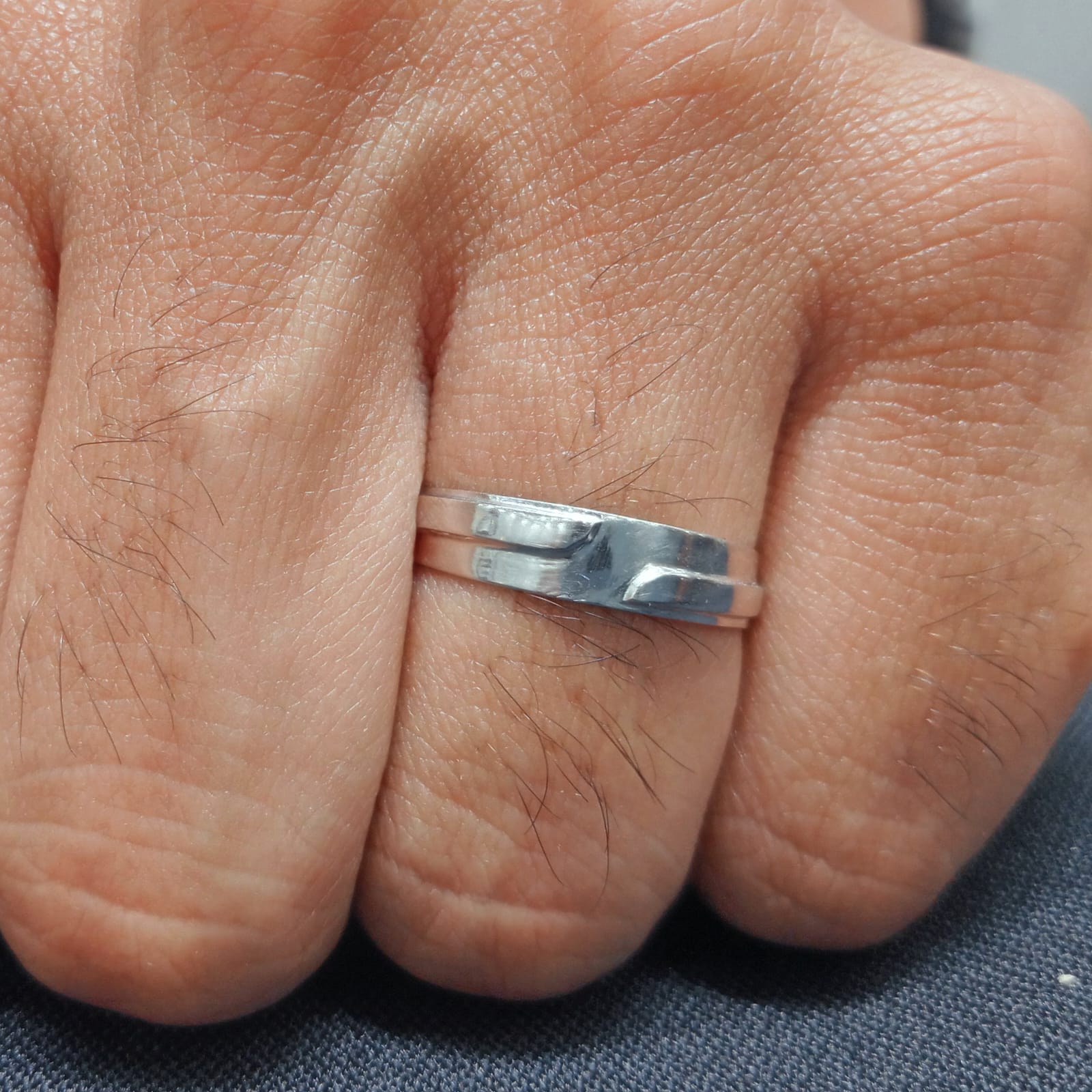 PLANTINUM RING