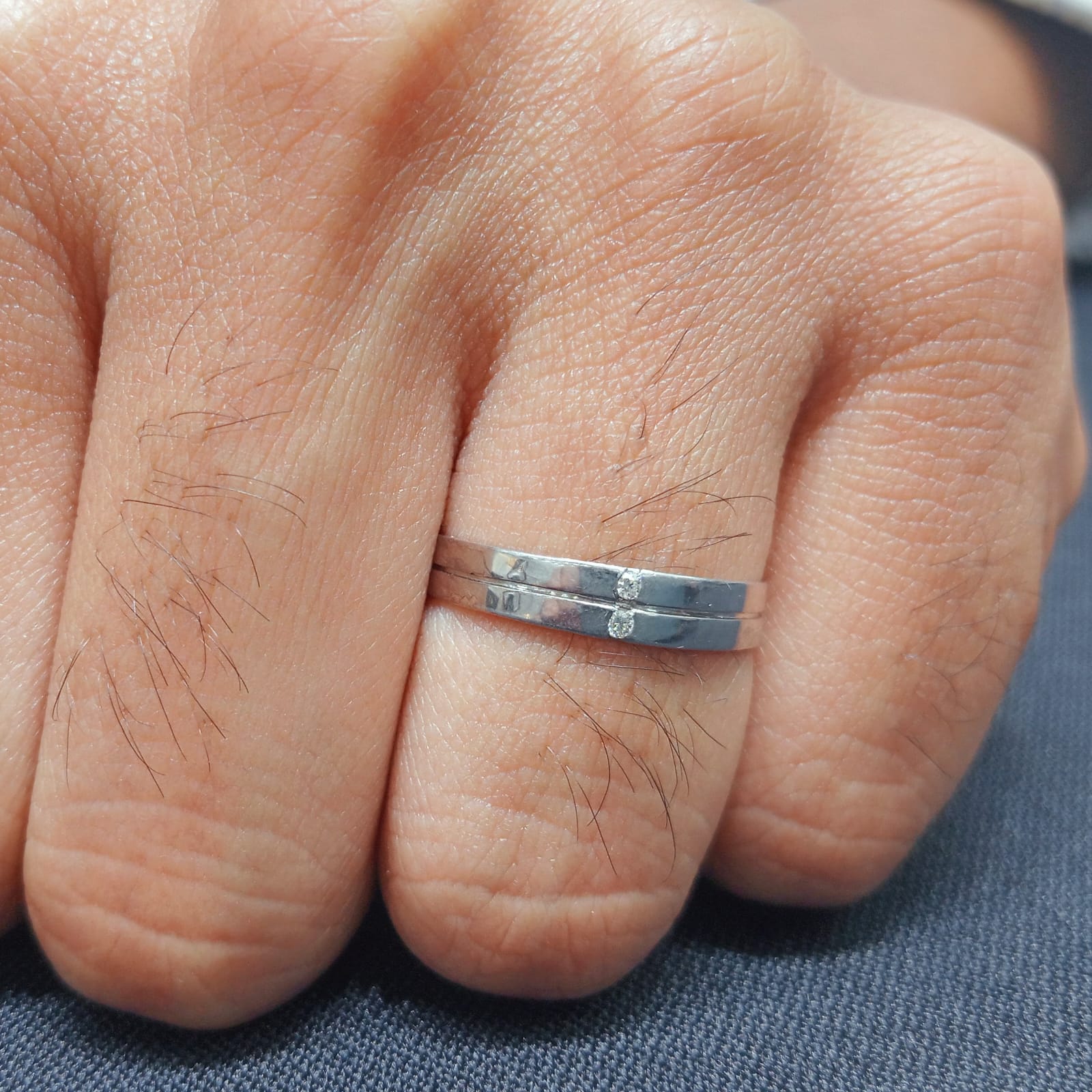 PLANTINUM RING