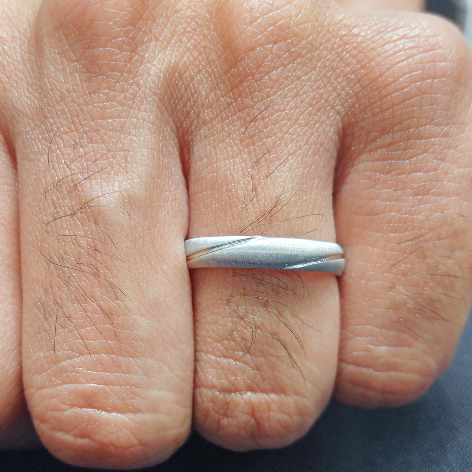 PLANTINUM RING