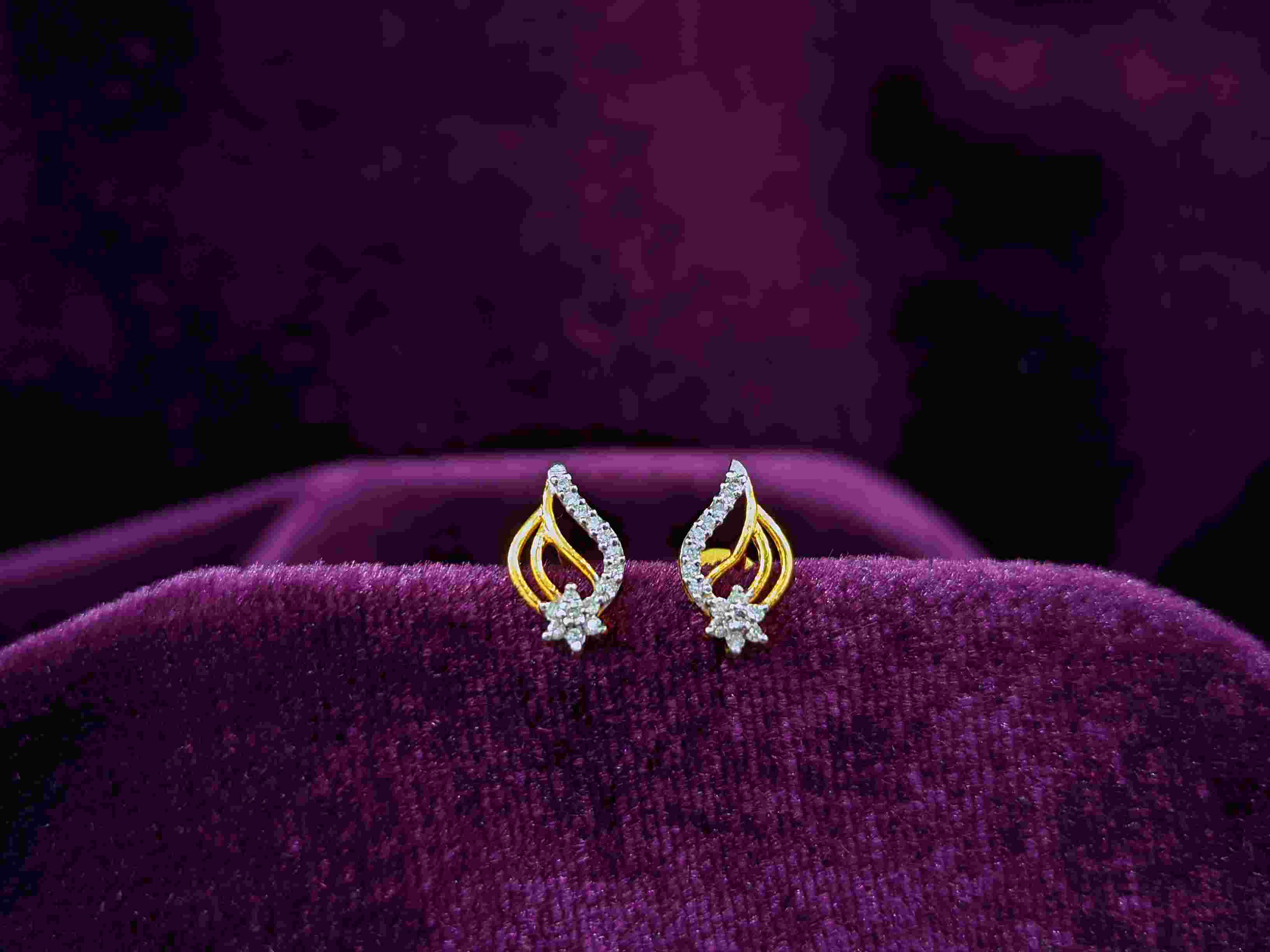 DIAMOND TOPS